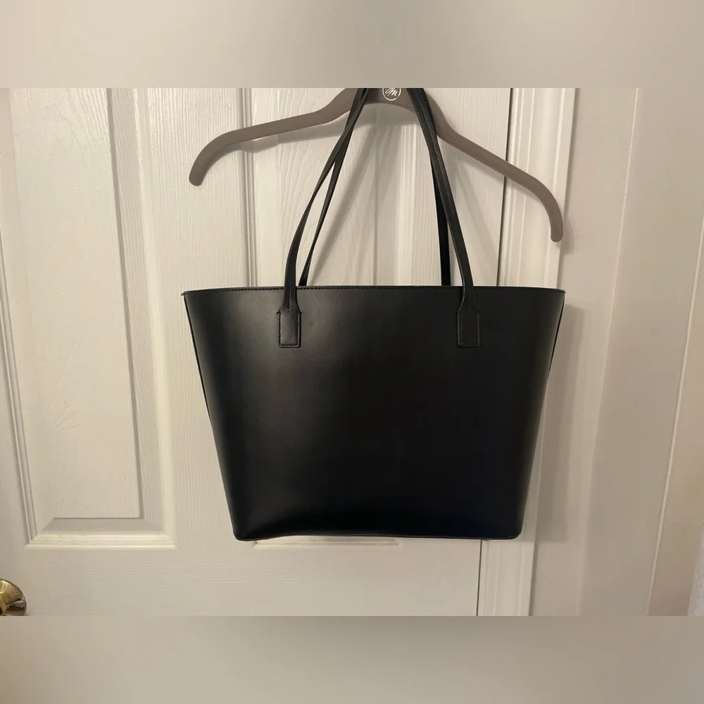 LARGE KATE SPADE WORK BAG - FITS LAPTOP AND OTHER ITEMS VERY COMFORTABLY